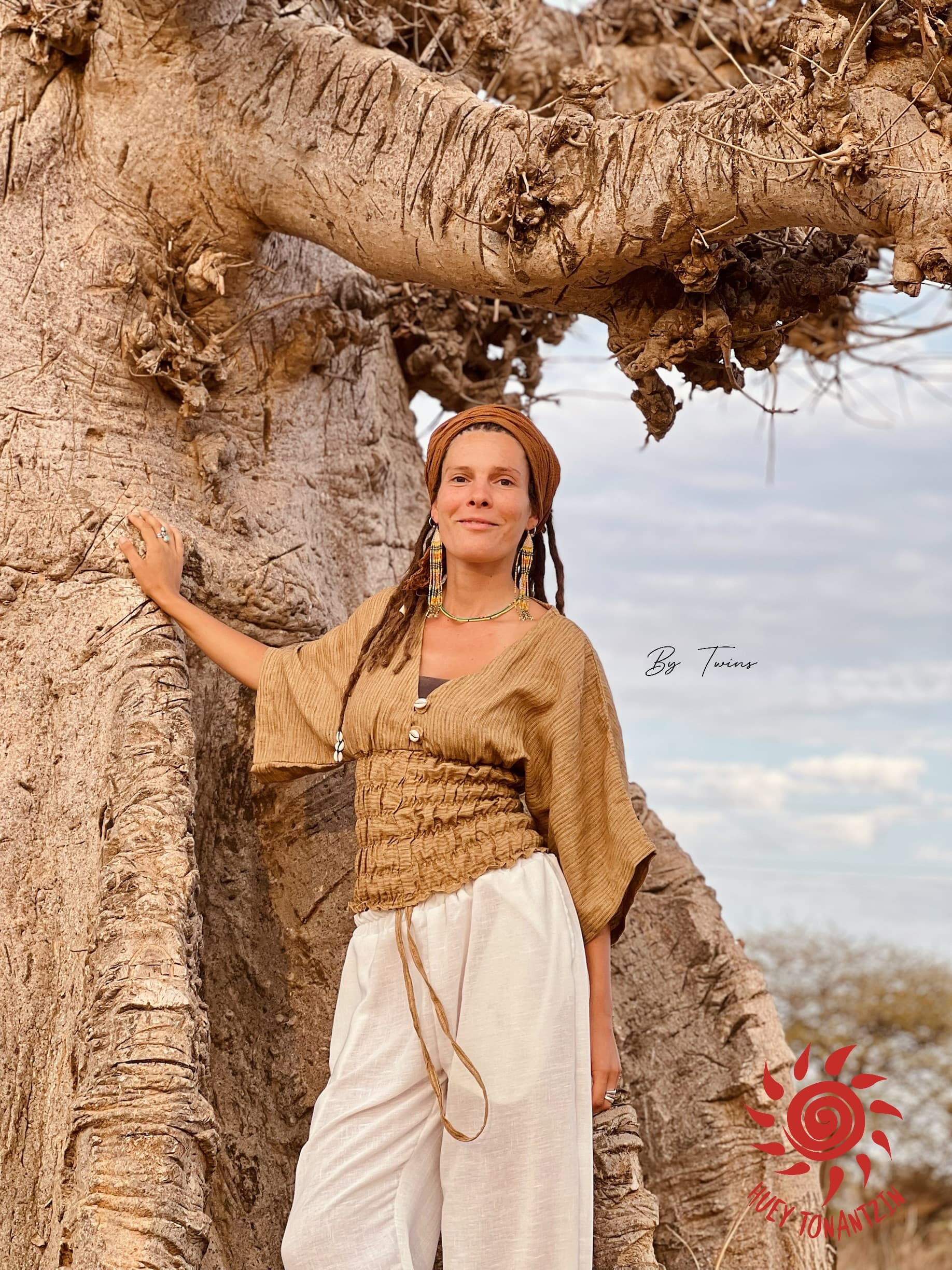 Cowrie Shell Top Brown Mix